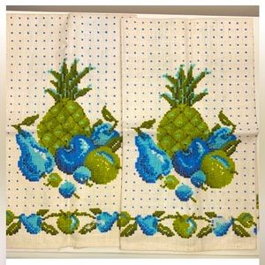 Parisian Prints Vintage Linen Towels